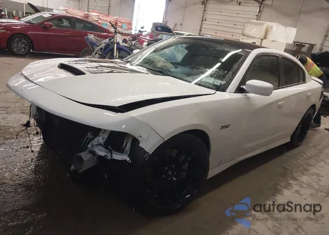 2019 Dodge Charger Scat Pack Rwd z USA, uszkodzony, nr VIN 2C3CDXGJ5KH635601